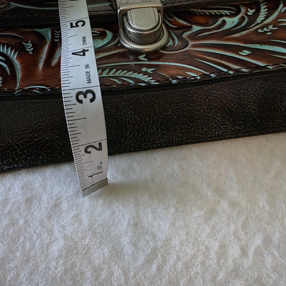 Patricia Nash Leather Crossbody Bag - Picture 10 of 12